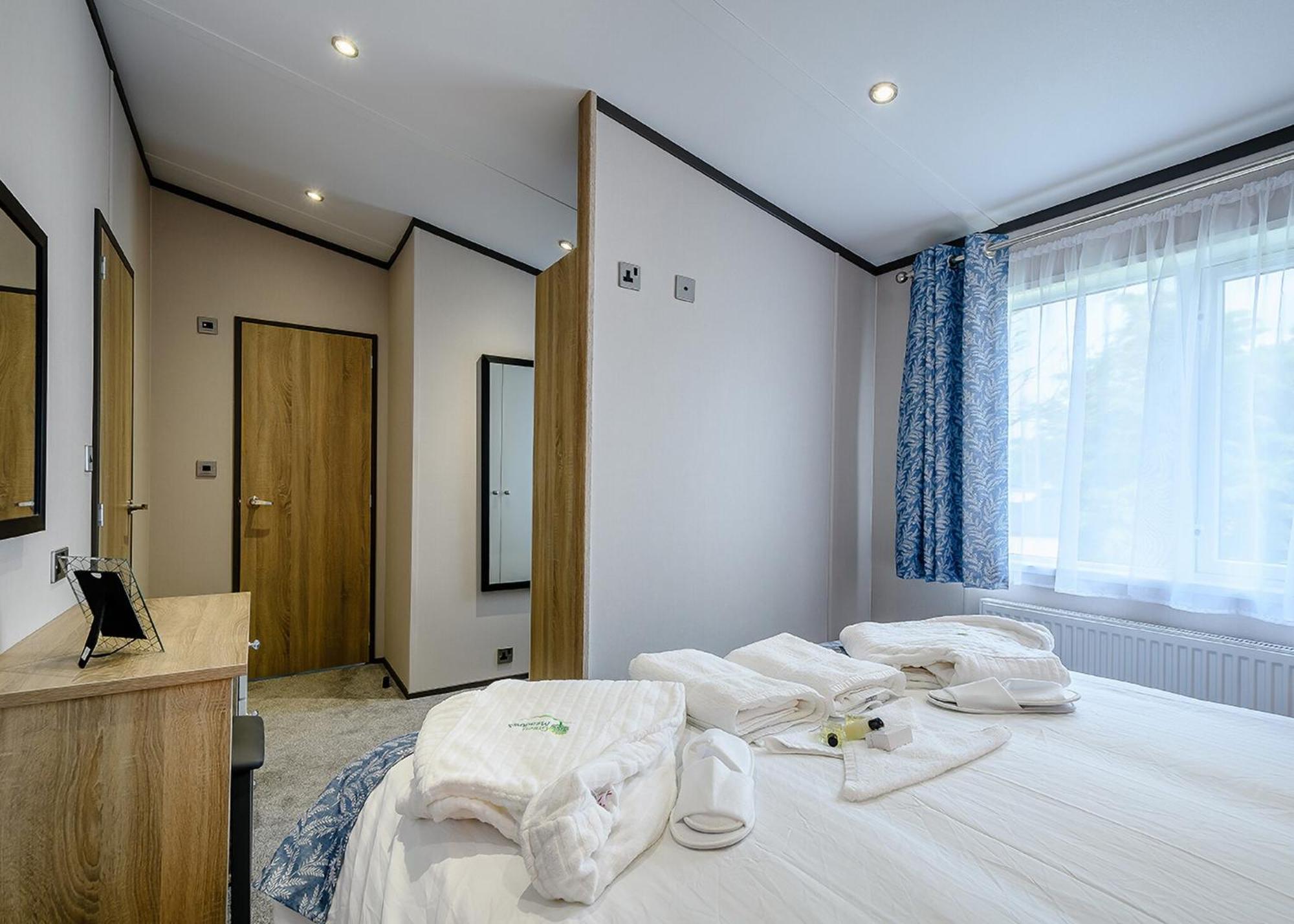 Green Meadows Country Park Hotel Harker Buitenkant foto
