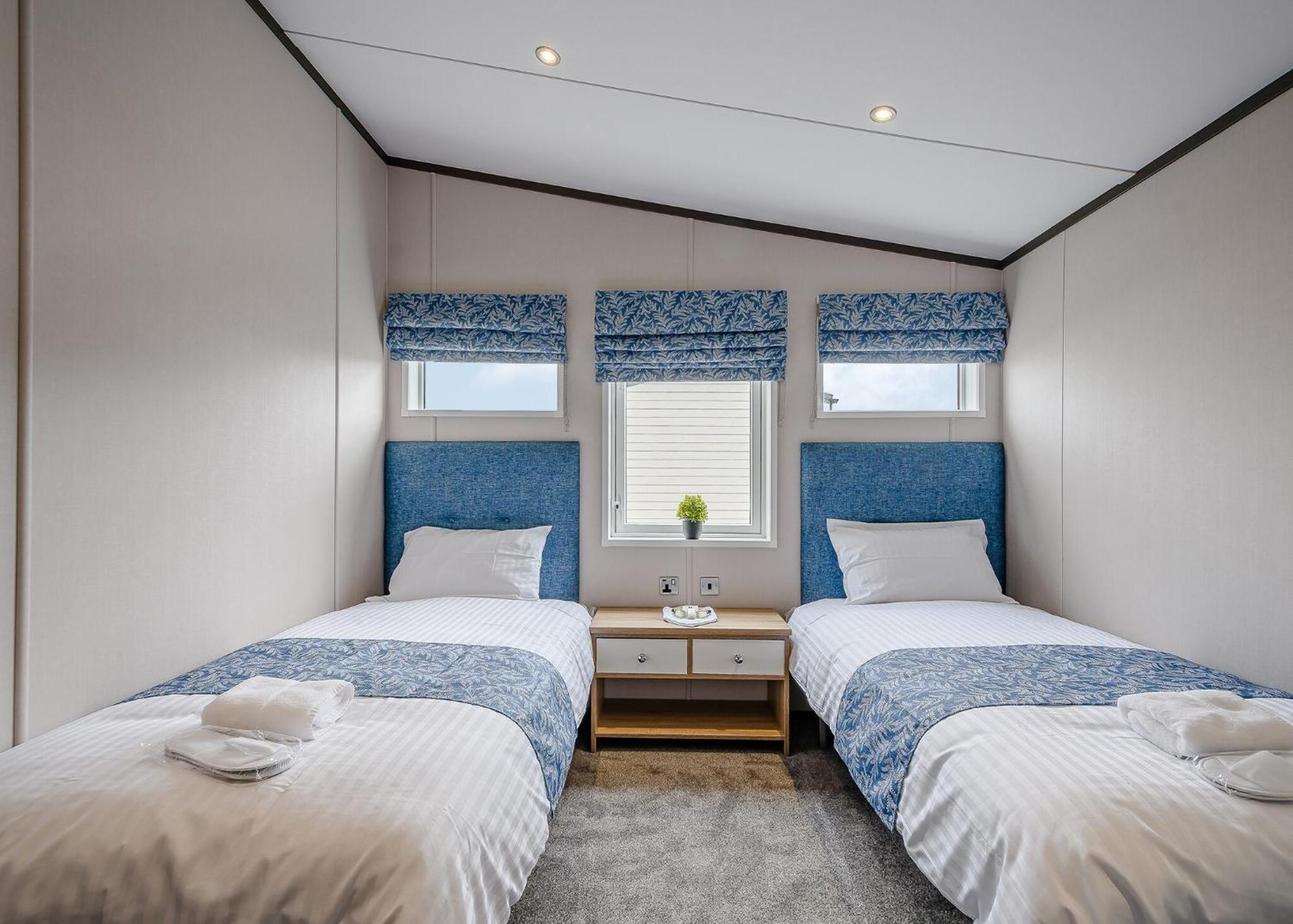 Green Meadows Country Park Hotel Harker Buitenkant foto
